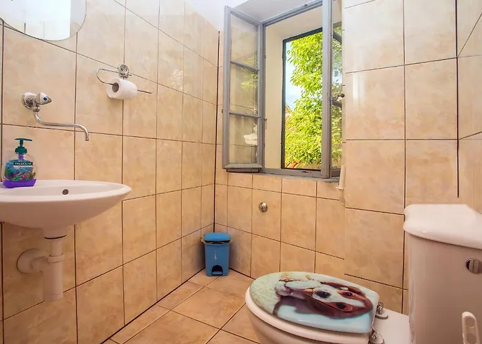 Jolie Amazing Stone By Interhome *