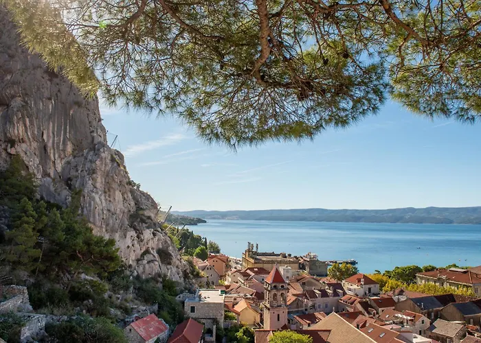 Jolie Amazing Stone By Interhome Jesenice